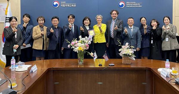 Ministry of Education of Korea w/ Provost